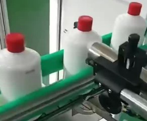 鴻碼創(chuàng)S9000系列噴碼機應用酒瓶日期噴碼